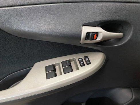 Used 2010 Toyota Corolla S image 11