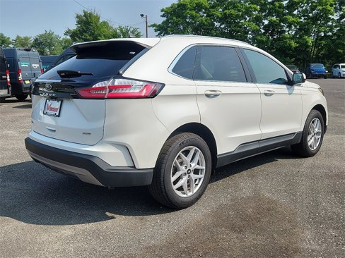 Used 2023 Ford Edge SEL w/ Convenience Package image 6