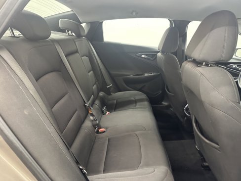 Used 2020 Chevrolet Malibu LT image 11