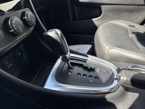 Used 2011 Chrysler 200 Limited image 21