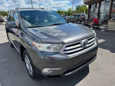 Used 2011 Toyota Highlander Limited w/ Tow Pkg image 18