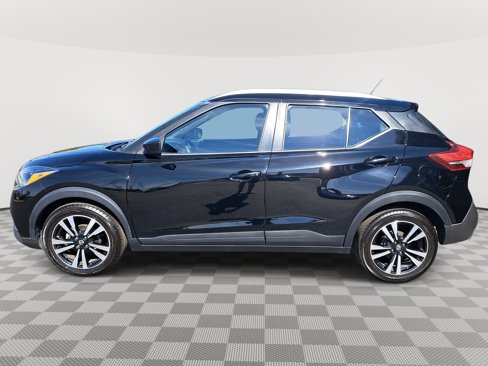 Used 2019 Nissan Kicks SV image 9