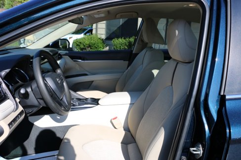 Used 2019 Toyota Camry LE image 21