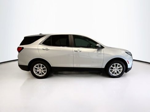 Used 2022 Chevrolet Equinox LT image 8