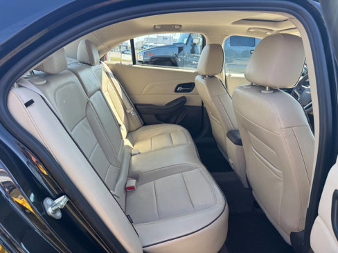 Used 2015 Chevrolet Malibu LT w/ Leather Package image 11