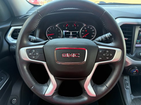 Used 2018 GMC Acadia SLT image 18