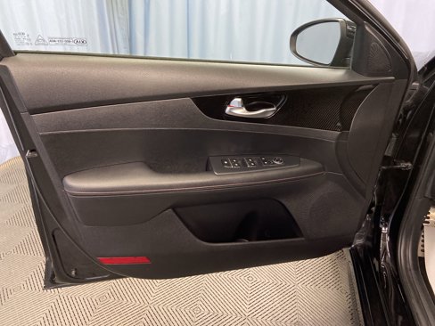 Used 2021 Kia Forte GT image 11