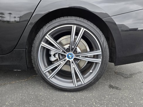 Used 2023 BMW 330e w/ Driving Assistance Package image 28