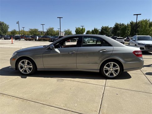 Used 2012 Mercedes-Benz E 350 4MATIC Sedan image 8