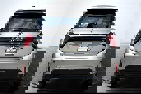 New 2025 MINI Cooper 2-Door Hardtop image 4