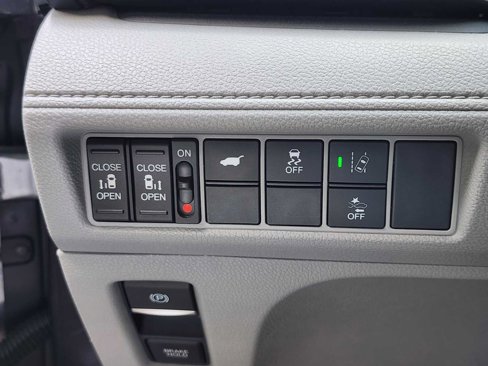 Used 2018 Honda Odyssey EX-L image 13