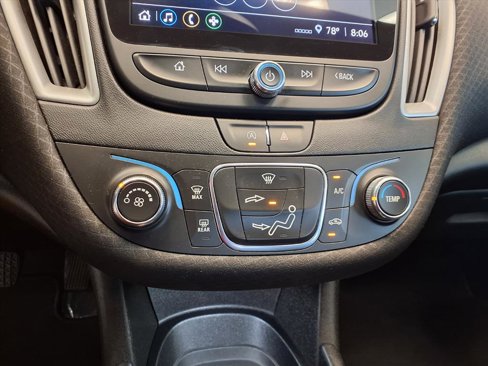 Used 2022 Chevrolet Malibu LS image 16