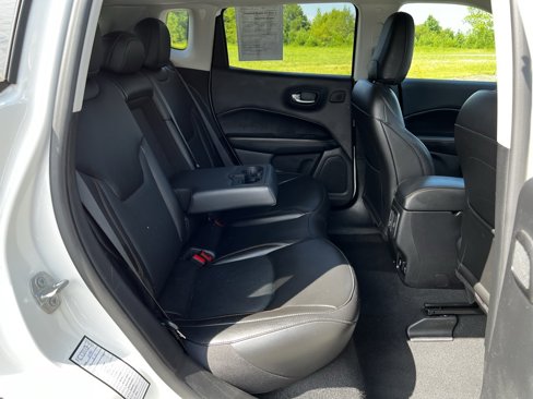 Used 2021 Jeep Compass Limited w/ Sun and Sound Group image 34