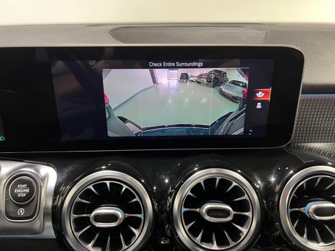 Used 2020 Mercedes-Benz GLB 250 4MATIC image 41