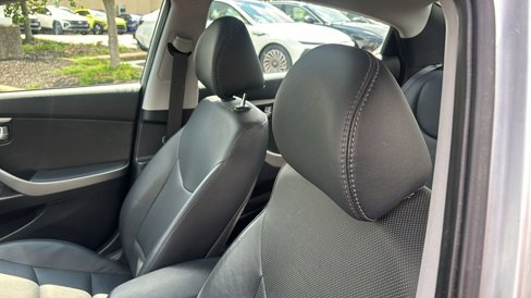 Used 2014 Hyundai Elantra Limited w/ Option Group 03 image 25