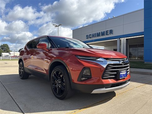Used 2022 Chevrolet Blazer LT image 2