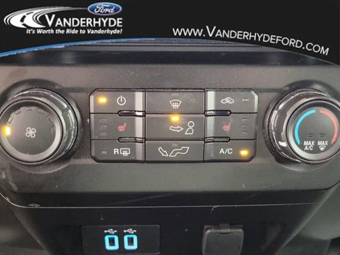 Used 2017 Ford F150 XLT w/ Equipment Group 302A Luxury image 30