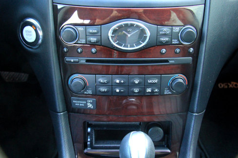 Used 2014 INFINITI QX50 Journey w/ Premium Package image 16