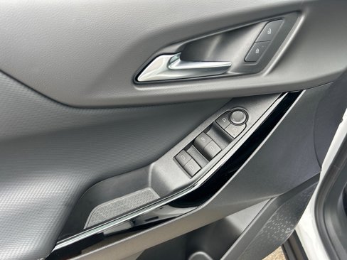 New 2026 Chevrolet Equinox LT w/ Midnight Edition image 8