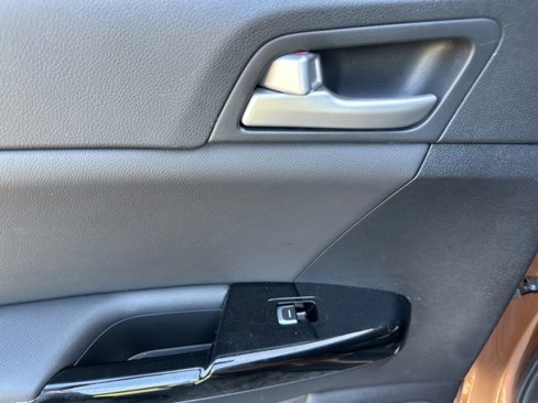 Used 2020 Kia Sportage EX image 26