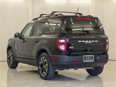 Used 2023 Ford Bronco Sport Outer Banks w/ Tech Package image 6