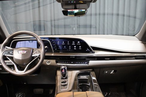 Used 2022 Cadillac Escalade Premium Luxury image 19