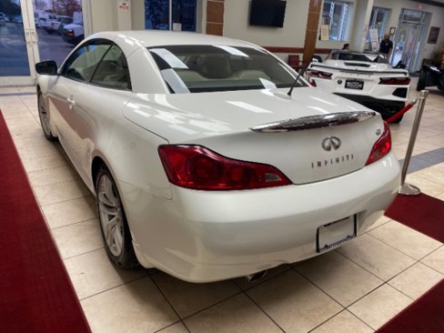 Used 2009 INFINITI G37 Sport w/ Premium Pkg image 3