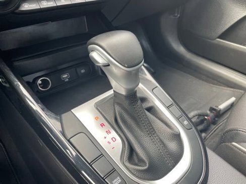 Used 2022 Kia Forte GT-Line image 9