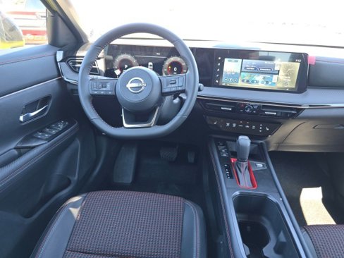 New 2025 Nissan Kicks SR w/ SR Premium Package image 19