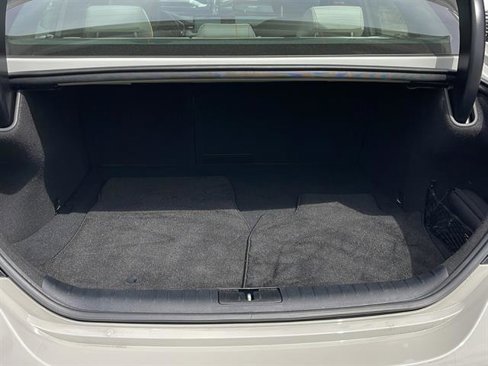 Used 2025 Genesis G70 2.5T image 29