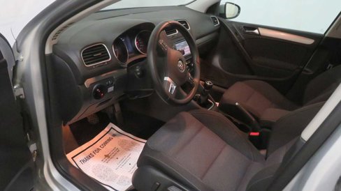 Used 2013 Volkswagen Golf TDI image 19