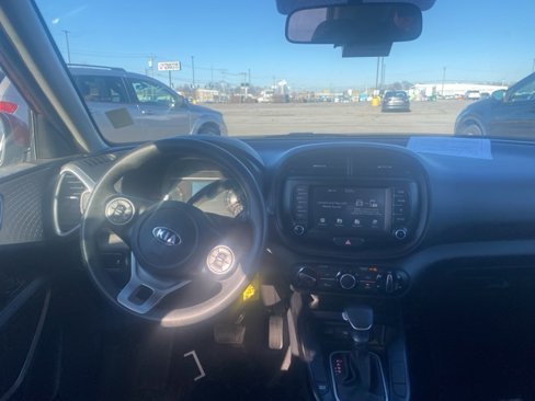 Used 2020 Kia Soul LX image 14