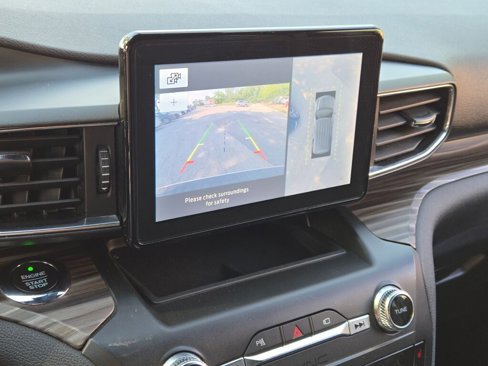 Used 2020 Ford Explorer Limited image 36