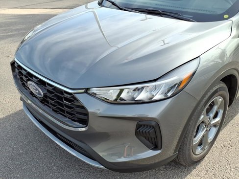 Used 2025 Ford Escape ST-Line image 8