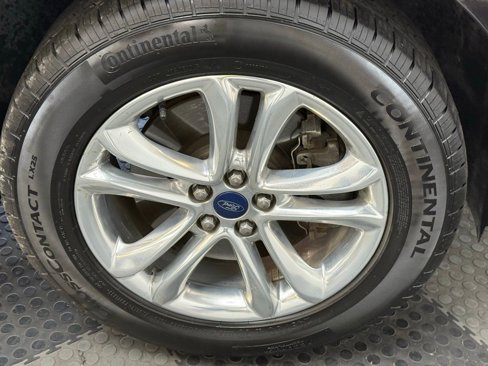 Used 2018 Ford Edge SEL w/ Equipment Group 201A image 22