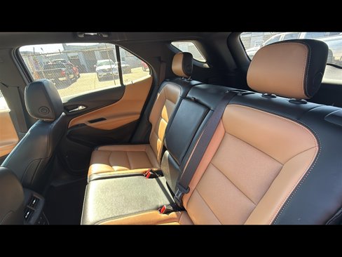 Used 2018 Chevrolet Equinox Premier image 26