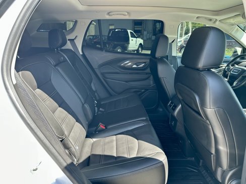 Used 2022 GMC Terrain Denali image 12
