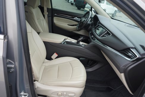 Used 2018 Buick Enclave Essence image 27