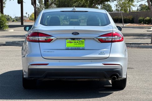 Used 2019 Ford Fusion SE image 10