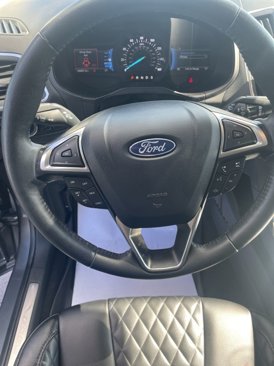 Used 2024 Ford Edge Titanium image 16