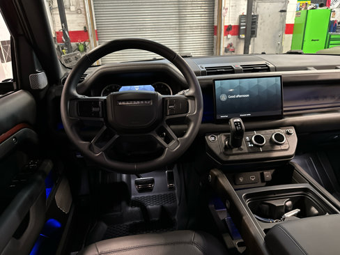 Used 2023 Land Rover Defender 130 X image 12