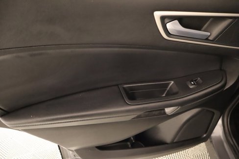 Used 2024 Ford Edge SEL image 16