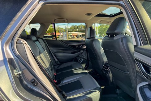 Certified 2020 Subaru Outback Onyx Edition XT w/ Popular Package #2 image 11