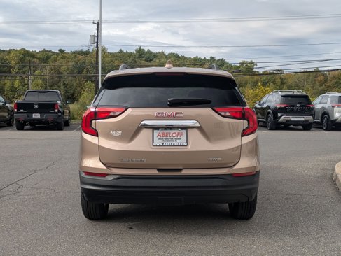 Used 2018 GMC Terrain SLE w/ Driver Convenience Package image 5