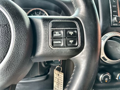 Used 2015 Jeep Wrangler Unlimited Sahara w/ Connectivity Group image 32