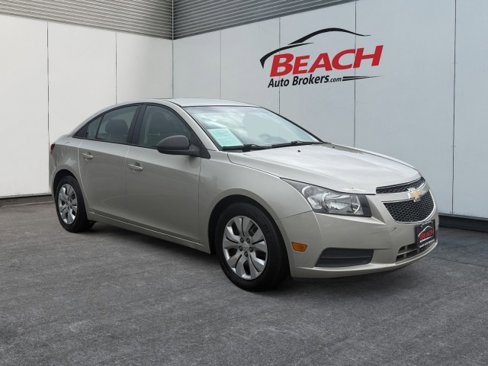 Used 2014 Chevrolet Cruze LS image 5