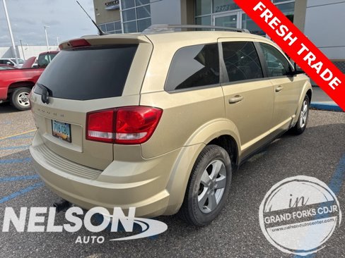 Used 2011 Dodge Journey Mainstreet w/ Flexible Seating Group image 7
