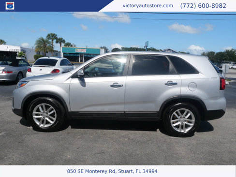 Used 2014 Kia Sorento LX image 8