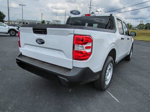 New 2025 Ford Maverick XL image 3