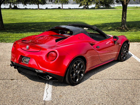 Used 2018 Alfa Romeo 4C Spider w/ Spider Track Package 3 image 98